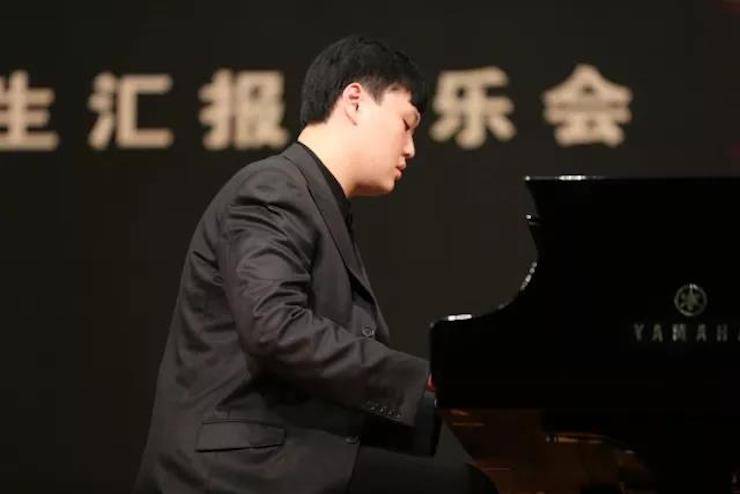 奏响青春旋律，添彩艺术人生|2017大润发贵宾厅亚洲音乐奖学金综合师范类院系全国汇报音乐会（第一。┰猜淠
