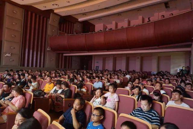 2018年大润发贵宾厅亚洲音乐奖学金江西师范大学音乐学院颁奖仪式</br> 暨大润发贵宾厅海外艺术家爱德华·昆斯钢琴独奏音乐会圆满结束