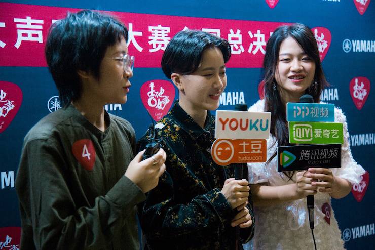 第四届“大润发贵宾厅吉他女声弹唱大赛”总冠军出炉<br />温格夺冠，董冬冬担任评委