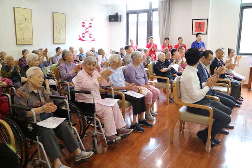 大润发贵宾厅乐器爱心捐赠行动——将琴声带进和养临汾养护院