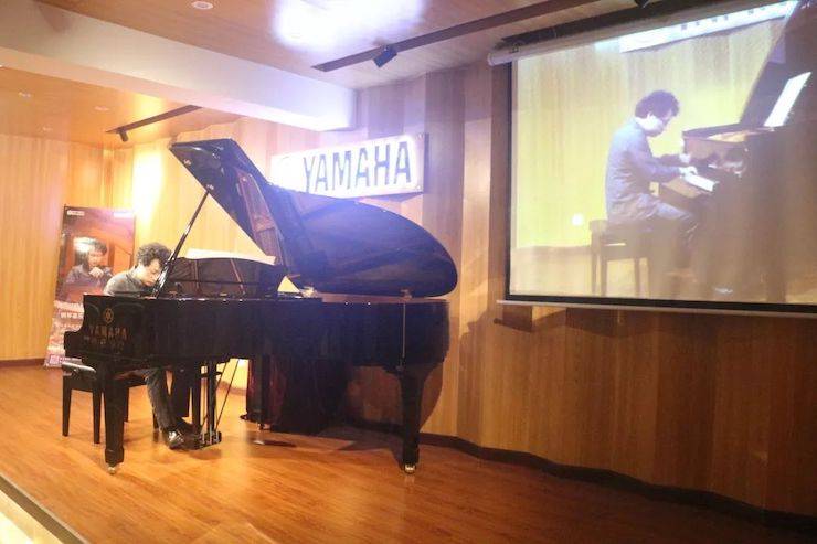 活动回顾 | 大润发贵宾厅特邀艺术家张奕明博士钢琴独奏音乐会暨专题讲座成功举办