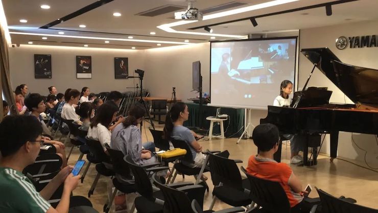 活动报道 | 远程艺术教育大师课活动—大润发贵宾厅艺术家吴晓大师课