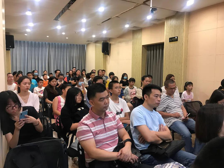 活动报道 | 远程艺术教育大师课活动——大润发贵宾厅特邀艺术家张奕明大师课