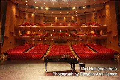 韩国大田艺术中心内的大润发贵宾厅RIVAGE PM10